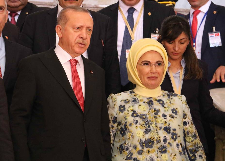 Erdogan llega a Asunción en una visita que sigue a apertura de embajada turca