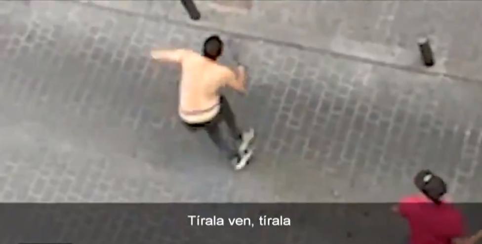 Las imágenes de una pelea en el barrio de Tetuán (Madrid) a cinturonazo limpio
