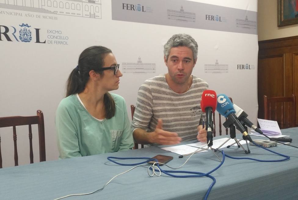 María do Mar López e Iván Rivas en rueda de prensa en el Ayuntamiento de Ferrol