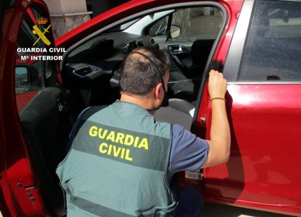 La Guardia Civil cierra una operación con una docena de detenidos por robos en vehículos