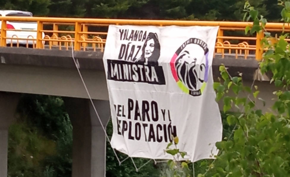 Cartel en el que se puede leer Yolanda Díaz ministra del paro y de la explotación. FOTO: Frente Obrero