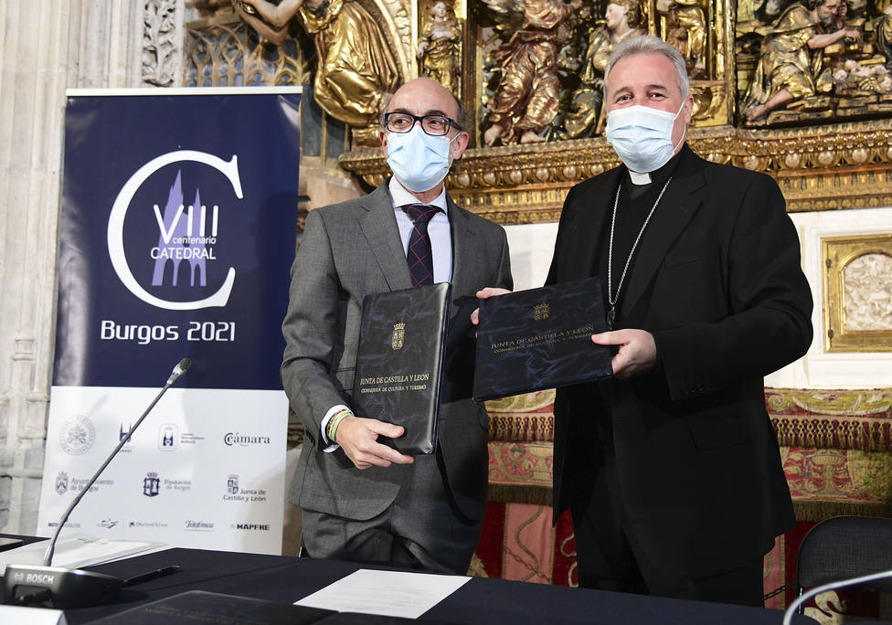 Firma de convenios entre la Fundación Siglo y la Fundación VIII Centenario de la Catedral. Burgos 2021