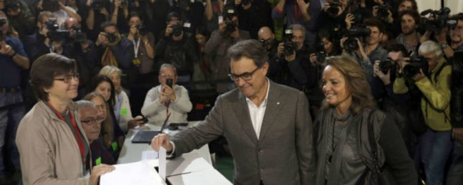 Artur Mas votando el 9N. EFE.