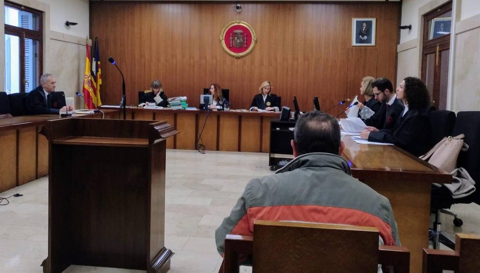 Fiscalía rebaja la petición de cárcel para el acusado del mayor incendio de Baleares