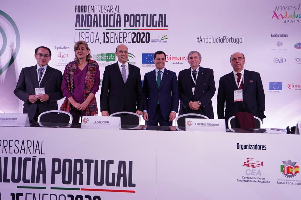 Juanma Moreno interviene en el foro empresarial Andalucía-Portugal