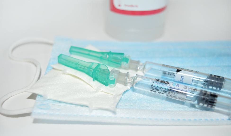 ¿Sabes porqué debes vacunarte también contra la neumonía?