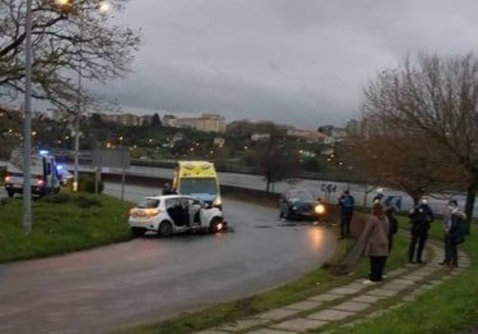 La colisión se produjo en las inmediaciones del pabellón de A Malata - FOTO: Tráfico Ferrolterra