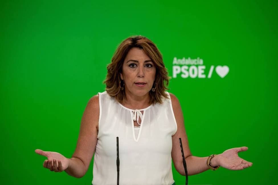 La pegatina de una diputada andaluza que ha indignado a Susana Díaz: Ordenó el fusilamiento