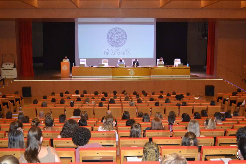 La Universidad de Almería recibe a más de 400 estudiantes internacionales en unas jornadas de bienvenida