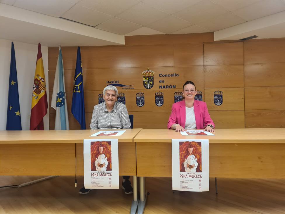 Olga Ameneiro, y la presidenta de la AAVV “Os Irmandiños”, Manoli Castro. FOTO: concello Narón