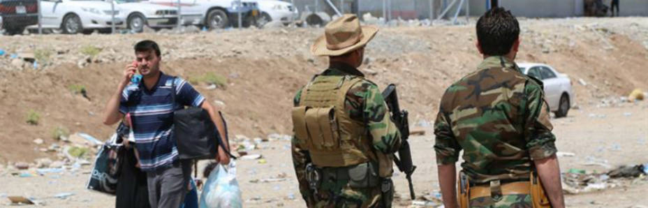Las habitantes de Mosul abandonan la ciudad camino de Erbil, en el Kurdistán (EFE)