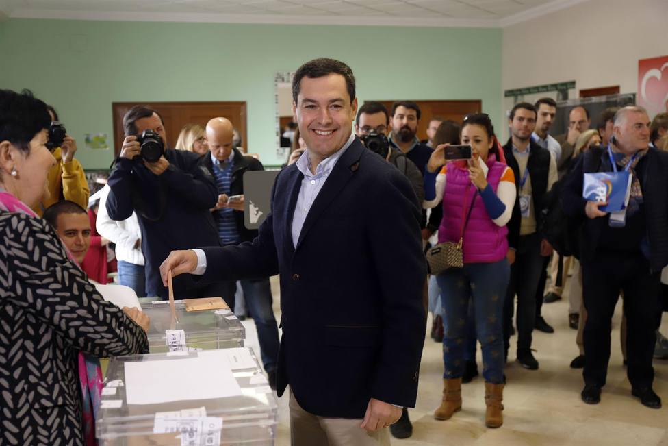 Juan Moreno votando en Málaga