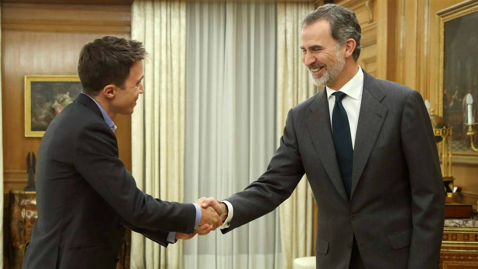 Sólo Foro Asturias y UPN dicen un no rotundo a Sánchez tras el primer día de consultas de Felipe VI