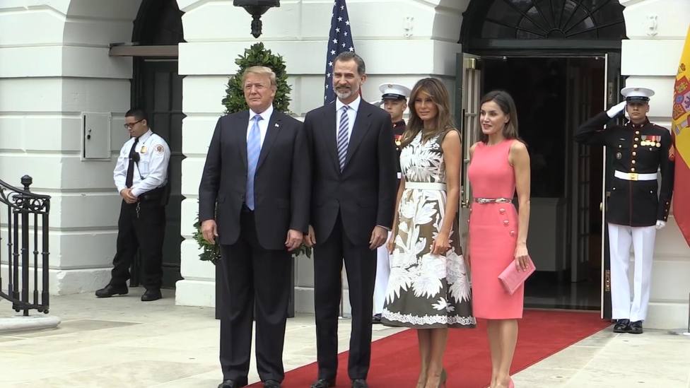 Los Reyes han transmitido a Donald Trump y su Melania su voluntad de recuperar la visita a EEUU