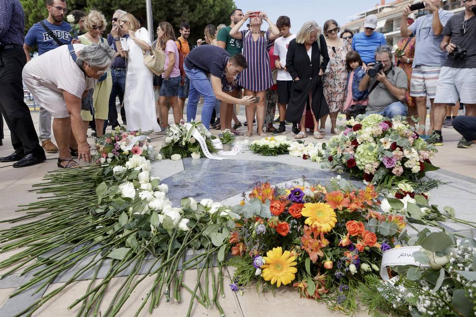 Homenaje a las víctimas de los atentados en Las Ramblas