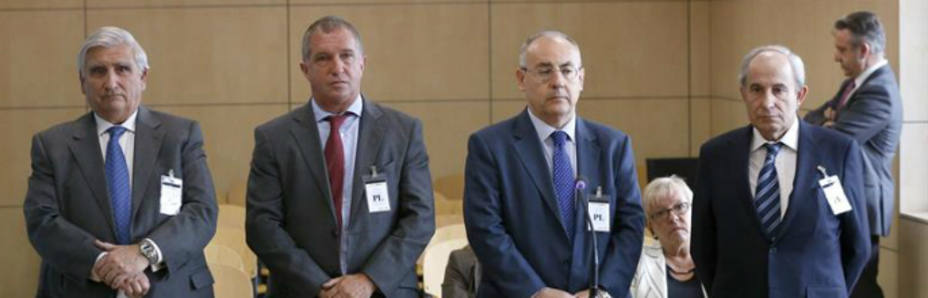 Cuatro ex directivos de Caixa Penedès durante el juicio en la Audiencia Nacional (EFE)