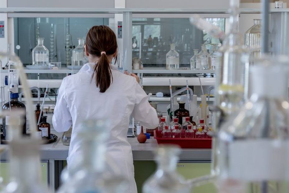 Los rectores españoles piden visibilizar a las científicas para convertirlas en referentes para las niñas