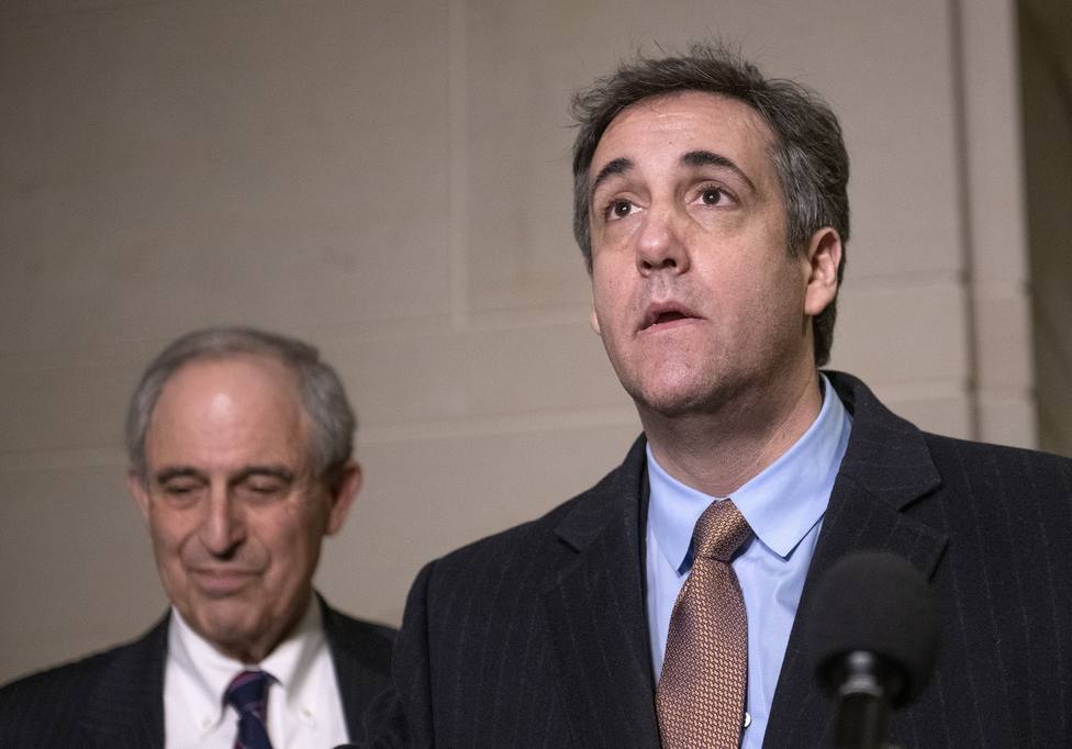 Mueller investiga los correos de Cohen desde julio de 2017, meses antes del registro de su despacho
