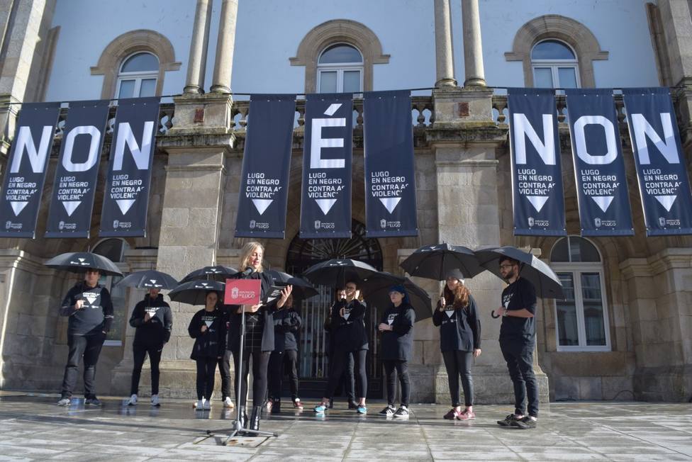 Cuarenta y cinco municipios de Lugo se suman a la campaña En Negro contra la violencia machista