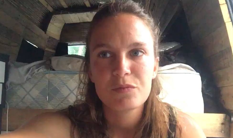 Coronavirus.- Una joven valenciana, atrapada en Australia durmiendo en una furgoneta: Vivimos una incertidumbre total