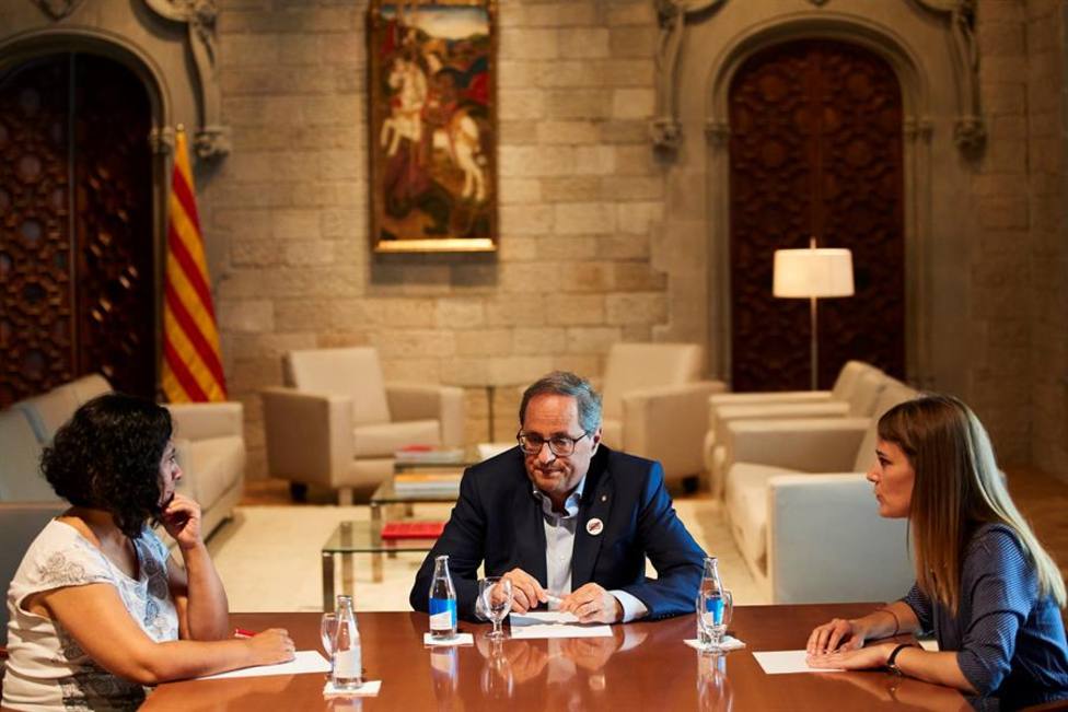 Torra en una reunión con la líder de En Comú Podem en el Parlamento de Cataluña, Jéssica Albiach