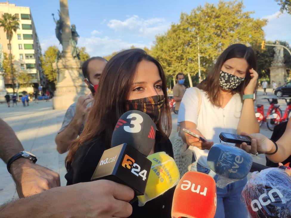 Una diputada de la CUP acusa al Govern de represión tras una detención de los Mossos
