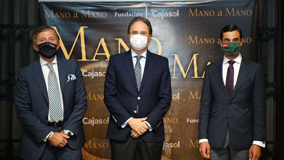 Jesús Álvarez, José Enrique Moreno y Paco Ureña, en el Mano a mano de Cajasol