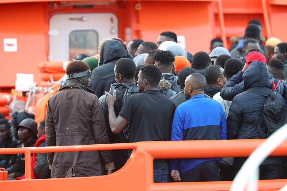 Cerca de un centenar de inmigrantes rescatados a 154 km de Gran Canaria