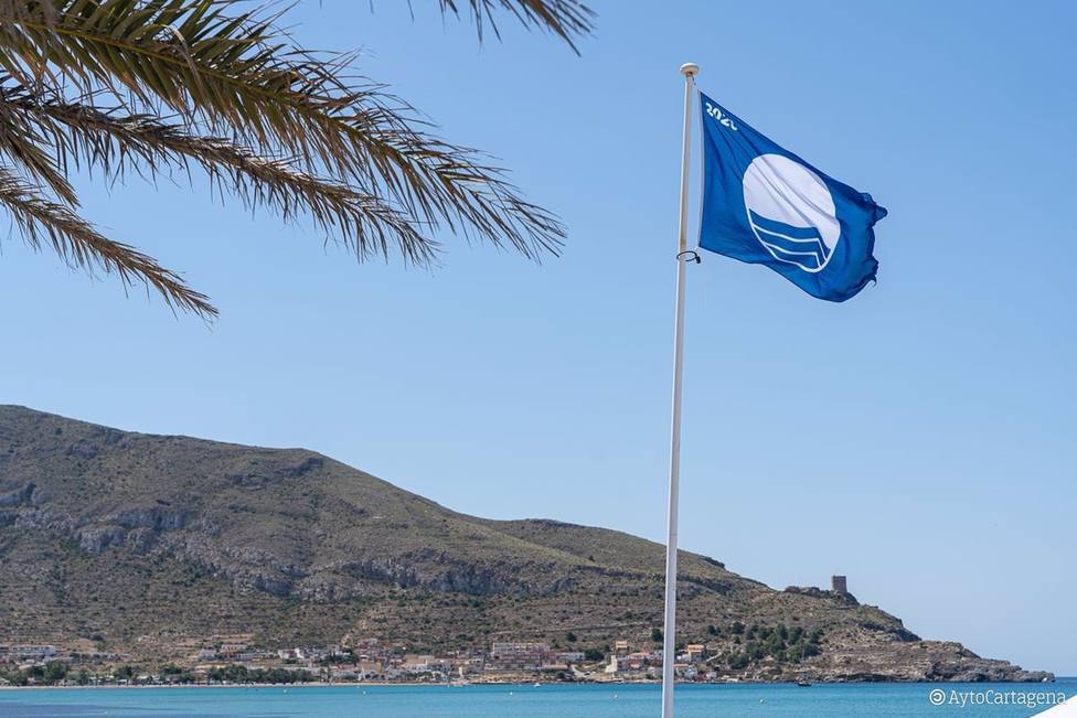 La RegiÃ³n de Murcia revalida sus 32 banderas azules y cuenta con un nuevo Sendero Azul