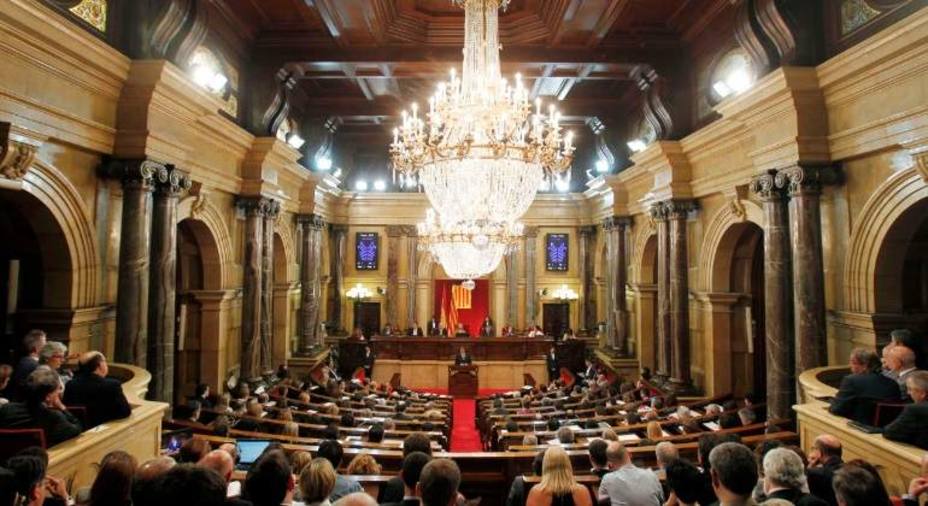 El soberanismo sopesa un plan B por si fracasa el intento de elección a distancia de Puigdemont
