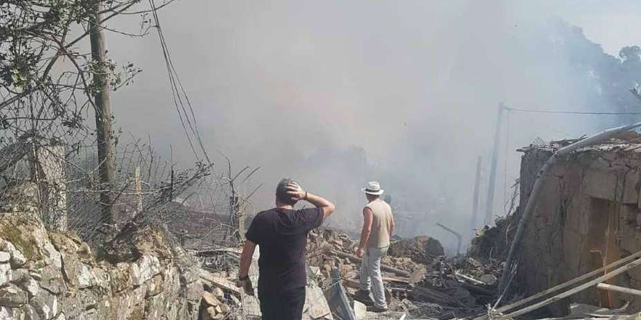 La explosión de una pirotécnica ilegal arrasa Paramos, en Tui