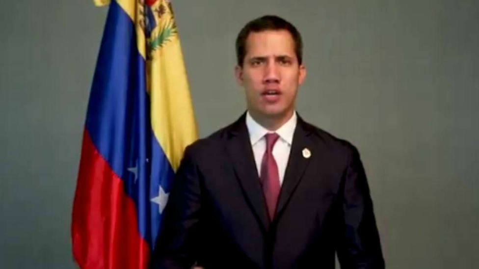 Guaidó denuncia que Maduro pretende disolver el Parlamento este mismo lunes