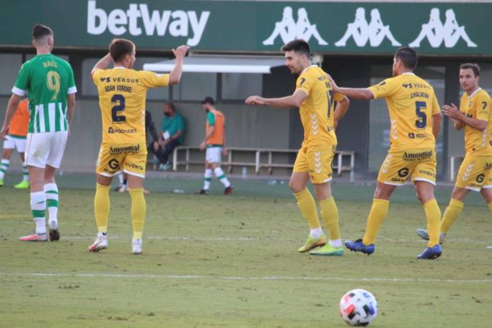 Xemi logró el gol del empate en la ciudad Deportiva Luis del Sol