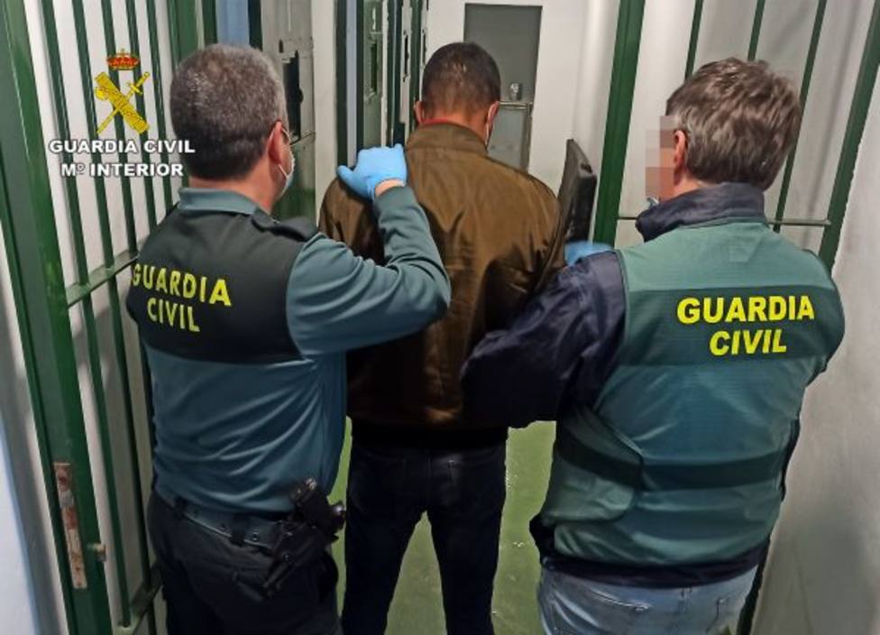 La Guardia Civil detiene en Torre Pacheco a un experimentado delincuente buscado por la justicia