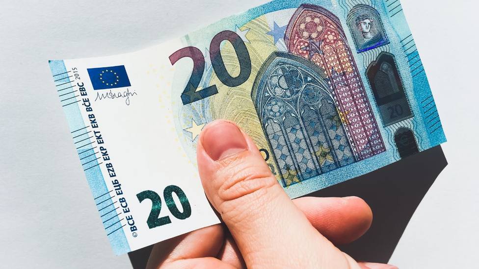 Este es el detalle al que debes prestar atención si tienes un billete de 20 euros: podría ser falso