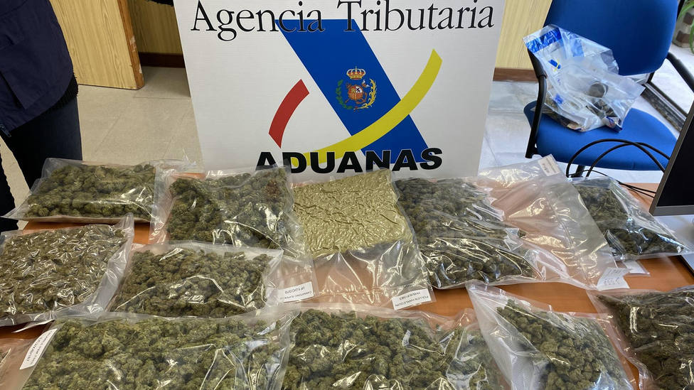 Detenido en Piélagos por tratar d introducir en Cantabria 2,8 kilos de cogollos de marihuana
