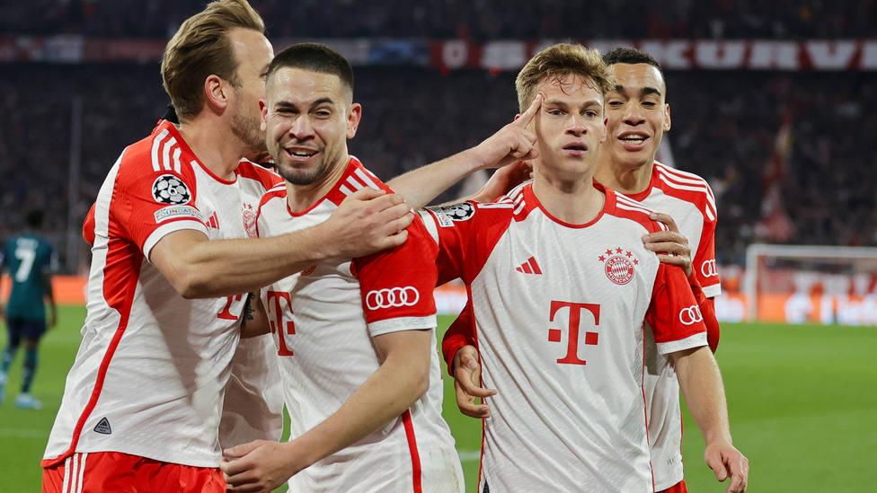 El Bayern celebra el gol de Kimmich al Arsenal en la vuelta de los cuartos de final de la Champions