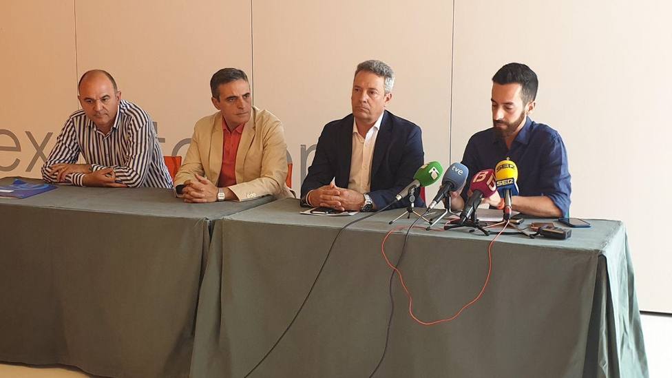 PP y Cs firman el acuerdo de gobierno del Consell de Ibiza