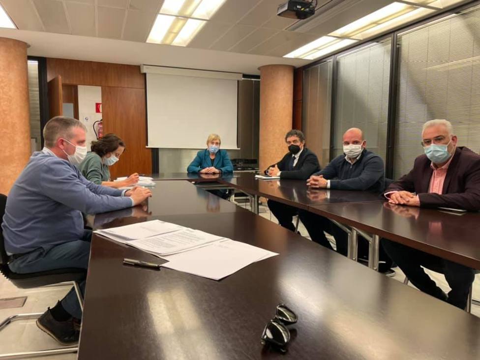 Mesa de diálogo de la Generalitat con representantes de Ashocas