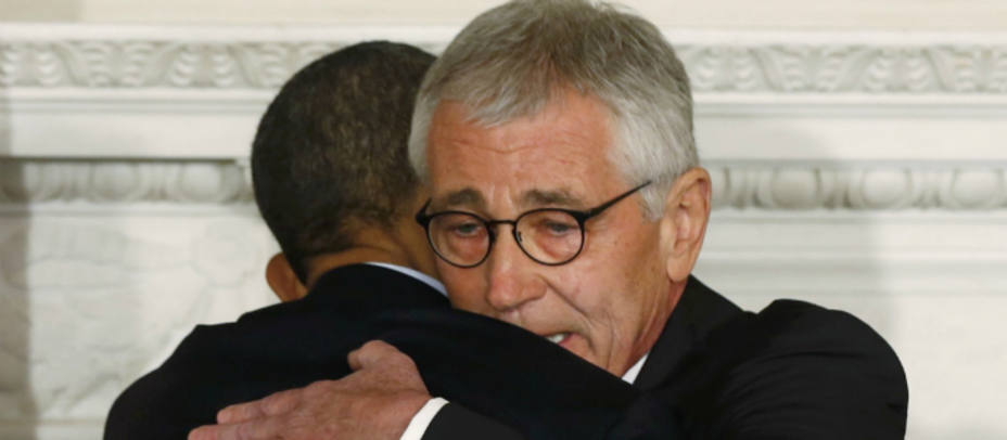 Obama y Hagel tras anunciar la renuncia del segundo como secretario de Defensa. REUTERS