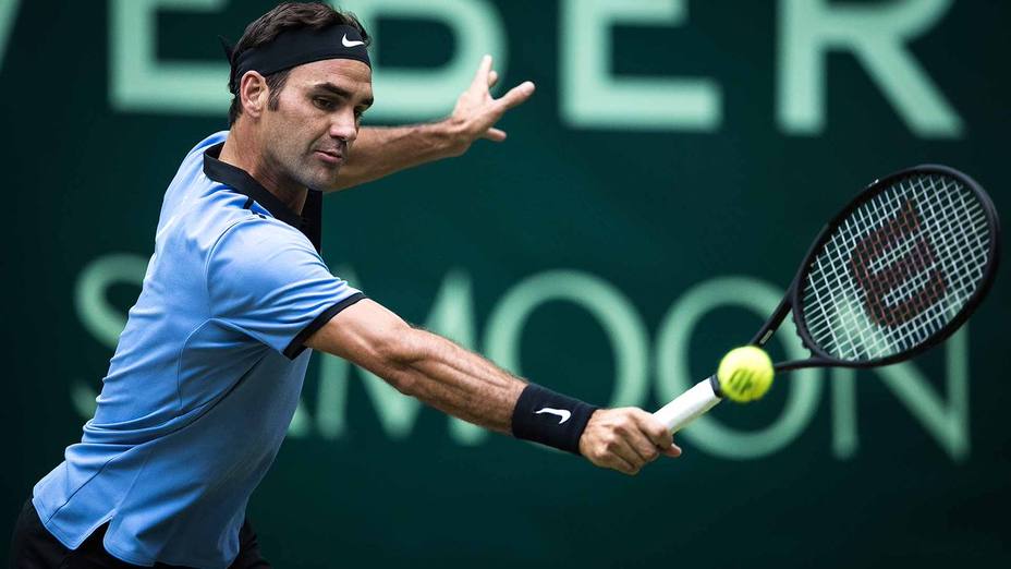 Federer gana en Halle