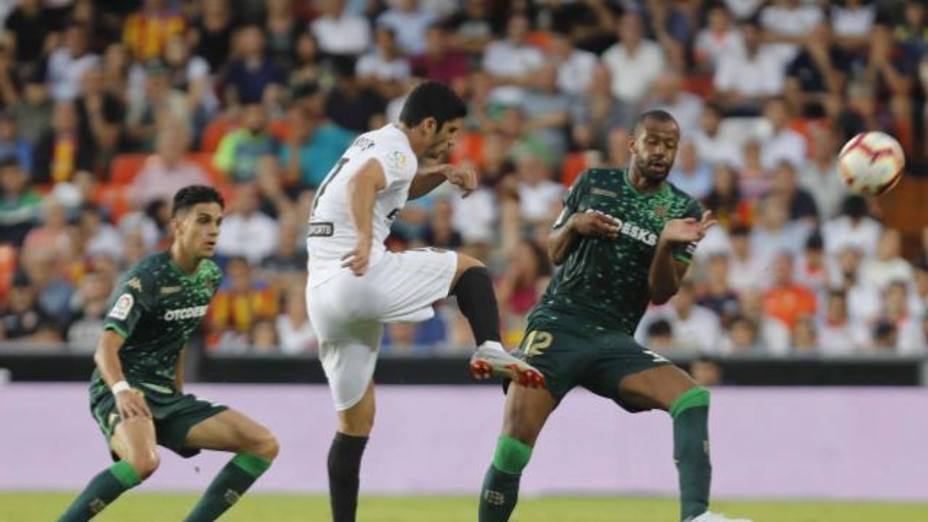 Valencia y Betis empatan 0-0 en Mestalla (@LaLiga)