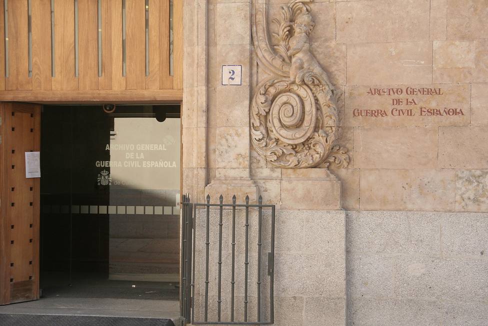 JxCat quiere que el Parlament pida la restitución íntegra de los papeles de Salamanca y Ávila