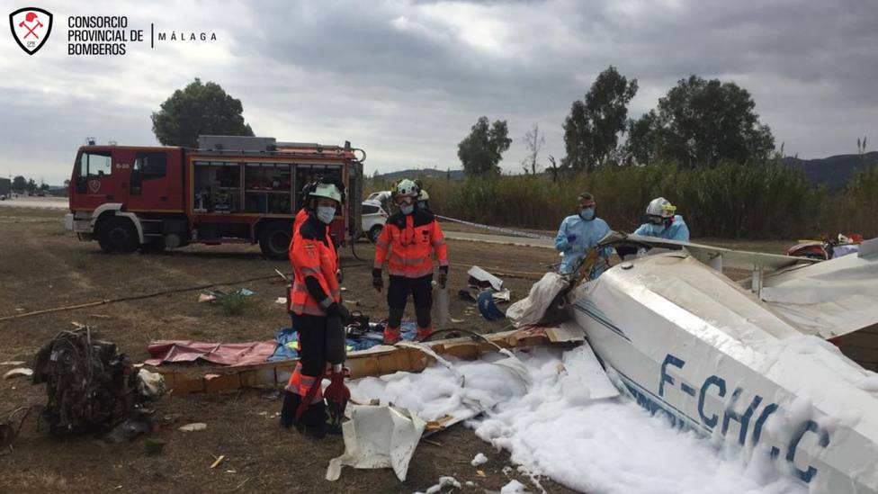 Fallece un joven de 26 años y otro resulta herido grave en un accidente de avioneta en Vélez-Málaga