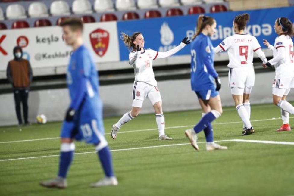 Eva Navarro marca su segundo gol con la selección en el partido ante Azerbaiyán
