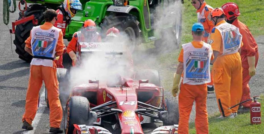 Fernando Alonso ha abandonado el Gran Premio de Italia. Reuters.