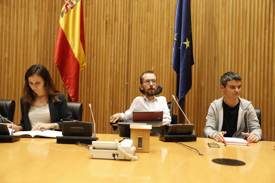 Podemos carga contra el acuerdo de propaganda, extrema derecha y lleno de ambigüedades y barbaridades de Andalucía