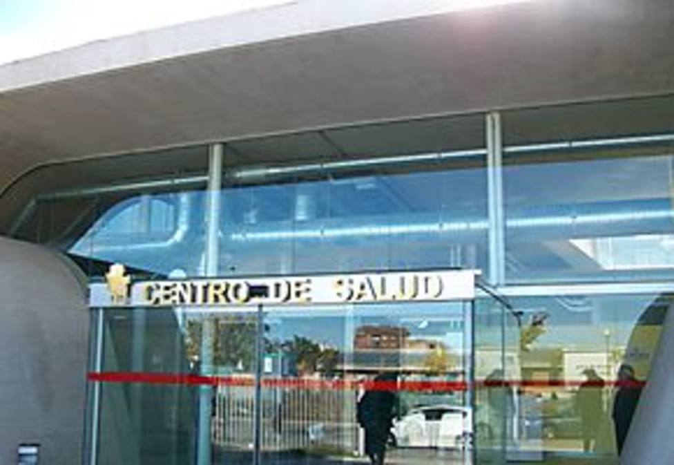 El centro de salud de Nuevo Cáceres llevará el nombre de Sebastián Traba, el médico fallecido por Covid-19
