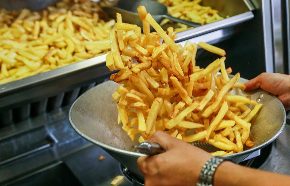 Esto es lo que le pasa a tu cuerpo si comes todos los días patatas fritas