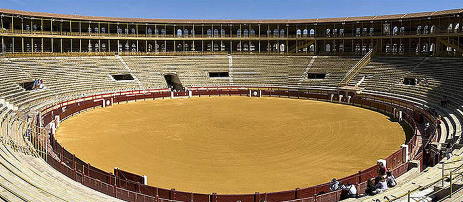 La plaza de toros de Alicante celebrará en junio su Feria de Hogueras. ARCHIVO
